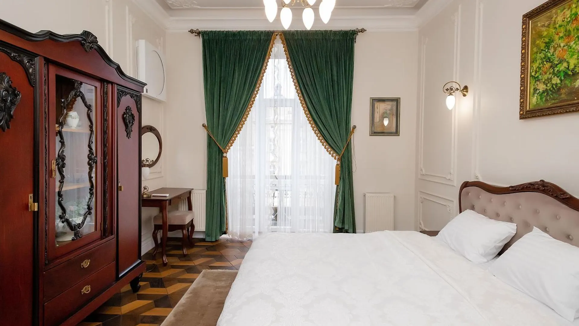 Del Rey Luxury Apartment Lviv 0*,